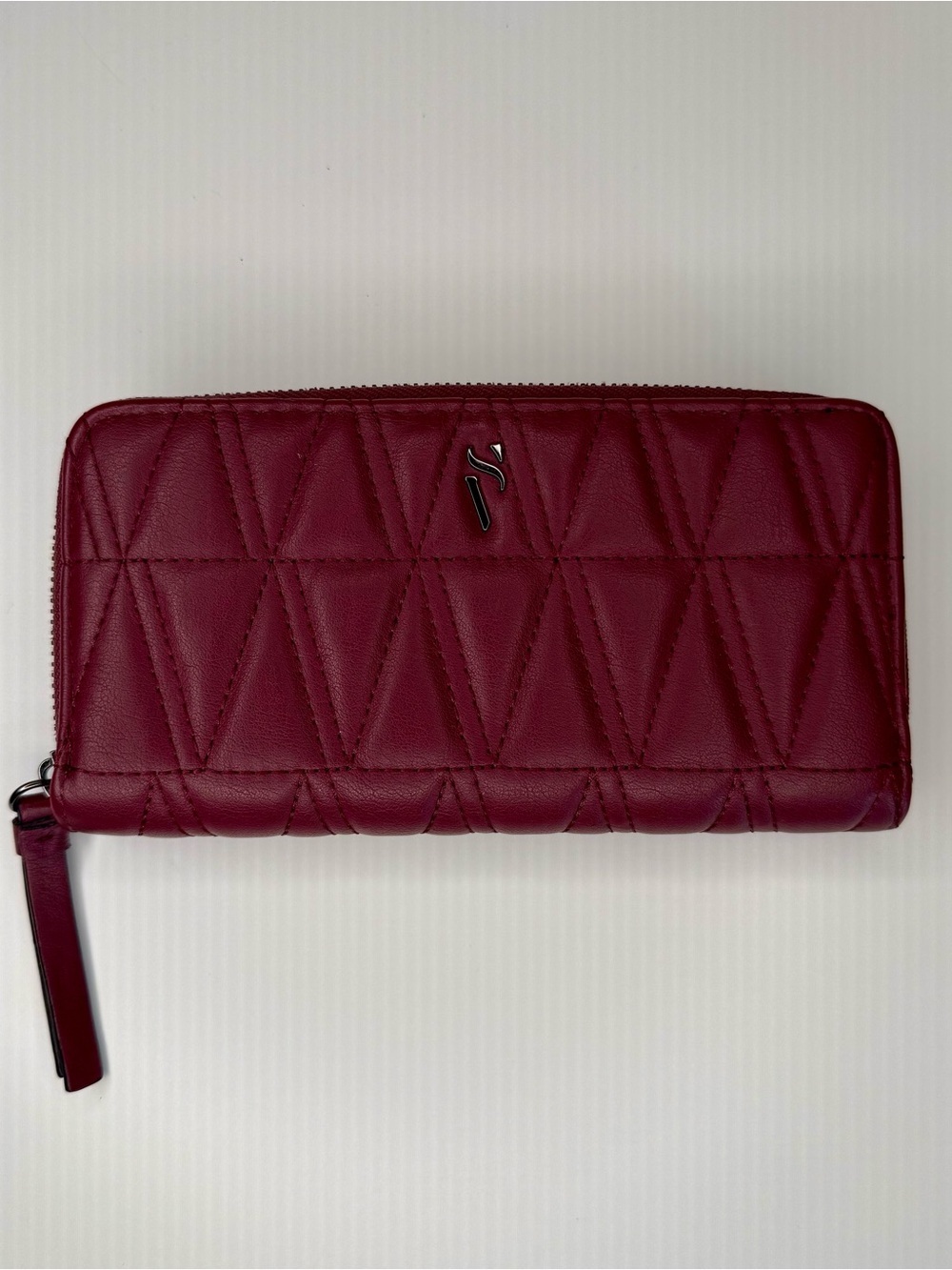 Simply Vera Vera Wang Signature Wallet in Quilted Tawny Port Zipper Closure